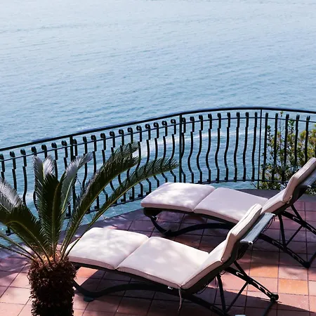 Anna Maria ポジターノ