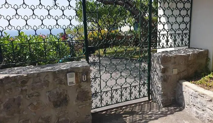 Anna Maria 波西塔諾